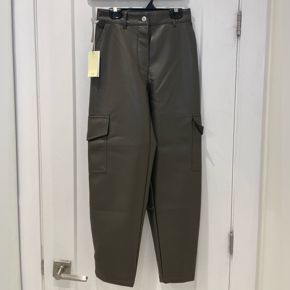 ARITZIA - Vegan Leather Cargo Pants - Picture 1 of 1